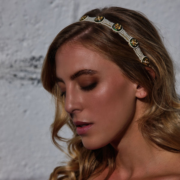 Beaded Floral Hairband – A stunning floral-inspired hairband with delicate hand-beaded details for a sophisticated look.

